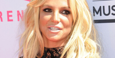 Fansen vil at Britney skal bytte albumcover